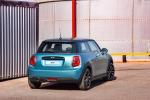 Mini Cooper Caribbean Aqua 2017 года (ZA)